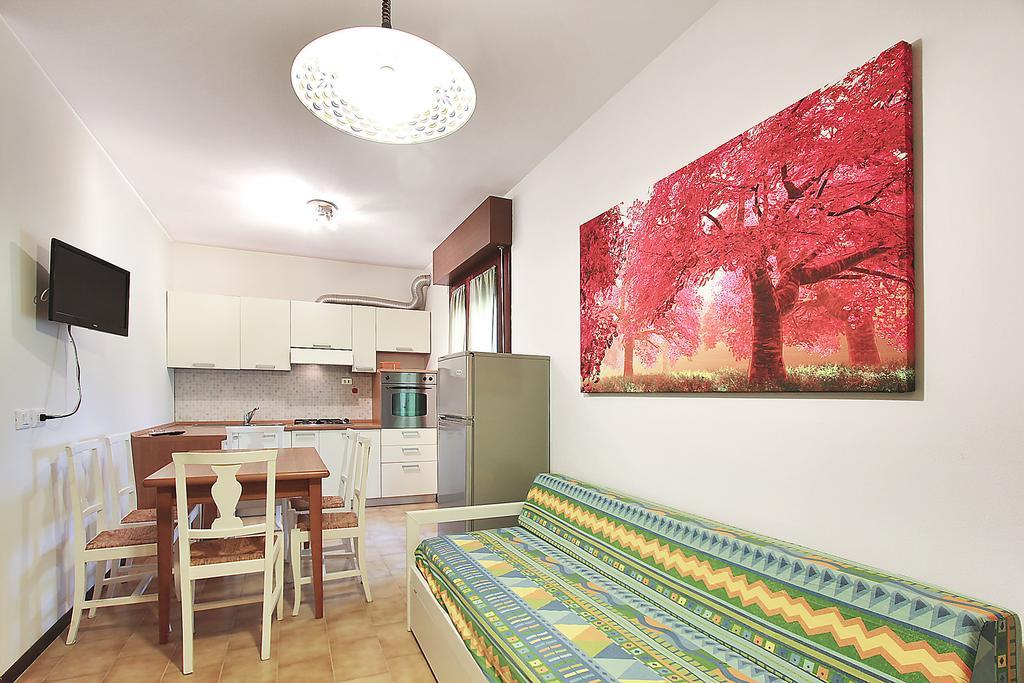 Villa Renata لينانو سابيادورو الغرفة الصورة